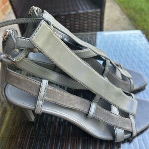 GUCCI Daryl Grey Leather Gladiator Cage Ankle Strap Mid Heel Sandals, Size 39